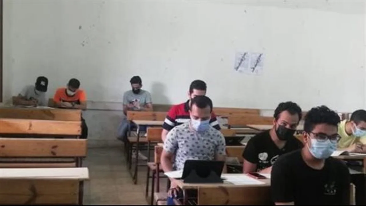 تنسيق جديد.. الأوراق المطلوبة وشروط قبول الثانوية العامة والفنية 2026/2027